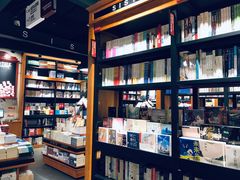 -西西弗书店&矢量咖啡(凯德晶萃广场店)