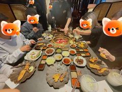 -铭牛烧肉·和牛海鲜自助(高新月牙湖店)