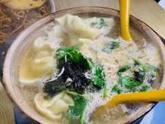 -小许三鲜砂锅馄饨店(家多乐烟酒店)