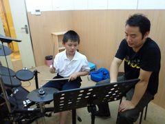 -柏斯音乐艺术中心·钢琴·吉他(上音店)