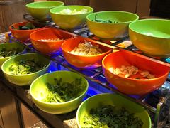 自助调料区-金海湾自助餐厅(金陵饭店)