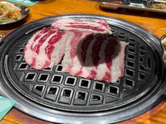 -唯成•韩国炭火烤肉 유성고기