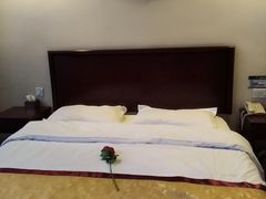 -怡莱酒店(青州宋城古城景区店)