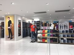 -优衣库(上海正大广场店)