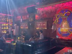 -喜鹊音乐酒馆(西街店)
