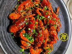 -肥肥虾庄·金牌油焖大虾(沙湖店)