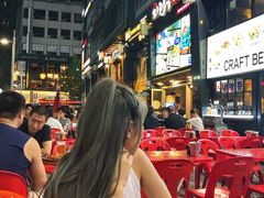 -BHC炸鸡(明洞总店)