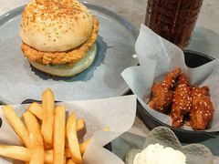-必胜客(上海新南方商城PH店)