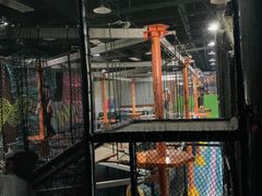 -嗨马乐动室内潮玩运动·团建·轰趴·桌游(南丰汇店)
