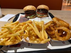 -The Habit Burger Grill 哈比特汉堡(复兴soho店)