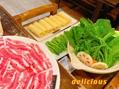 -唇辣号重庆老火锅(亦庄店)