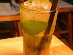 -THE CUT Rooftop顶楼牛排餐吧(环贸iapm店)