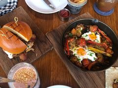 -ROAST coffee & eatery