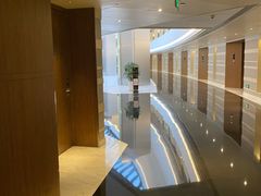 -上海滴水湖皇冠假日酒店