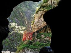 -苍山世界地质公园·石门关大峡谷