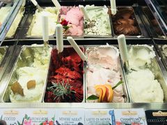 -Gelateria Dondoli