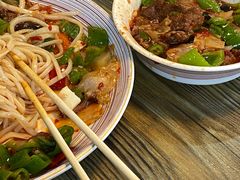 -歹歹的加个面过油肉拌面