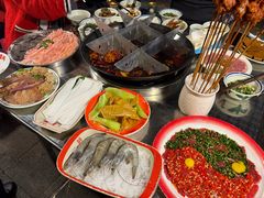 -六婶老火锅(交通大学直营店)