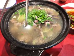 -谢老五跷脚牛肉·非遗传承店