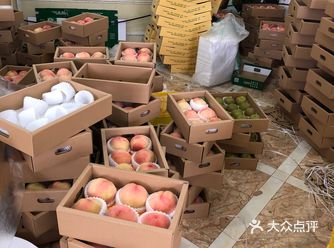 都是宝宝爱吃的哦 早上散步带几个葡萄出门，一上午的水