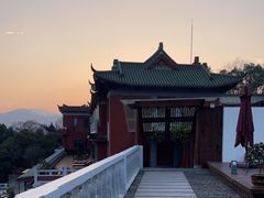 -西湖华北饭店-停车场