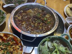 -大众跷脚牛肉馆·非遗传承单位(峨眉山店)