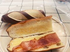 黄油培根碱水-慢熟面包店bud bread(孩儿巷店)