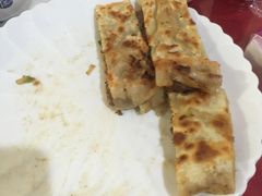 -溢心园香河肉饼总店
