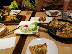 -必胜客(WOW中心城店)