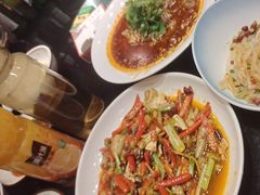 -川流不息·地道川菜·小龙虾(新松江路店)