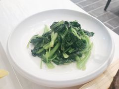 白灼广东菜心-柒园·三十年创意杭帮菜(龙湖滨江天街店)
