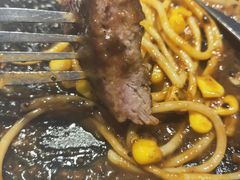 -汤姆家的牛排意面披萨(新城市广场店)