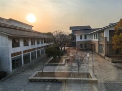 -童谣里医疗级月子中心(独栋湖景店)
