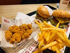 -The Habit Burger Grill 哈比特汉堡(复兴soho店)