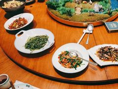 -呷湘厨·鱼汤捞饭·剁椒鱼头·辣椒炒肉(国家会展中心店)