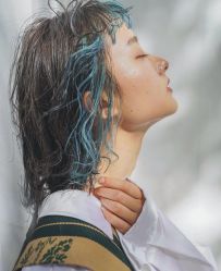 -曼都发型