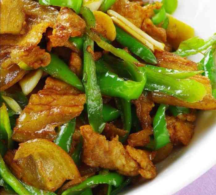 香格里辣吃得最多的地方应该是大岭山那个了,每次去必不可少的就是