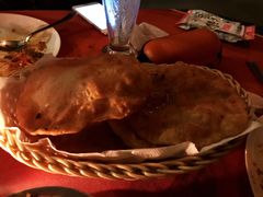 -Lake Shore Hotel & Restaurant