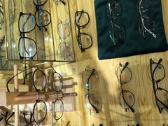 -肆兮眼镜·蔡司·徕卡战略合作店(大坪店)