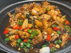 青椒紫苏味-蛙小侠·沸腾砂锅牛蛙(增城东汇城店)