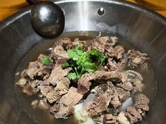 跷脚牛肉小锅-大众跷脚牛肉馆·非遗传承单位(峨眉山店)