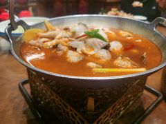 -老滇山寨•云南特色菜•地方菜•民族风情歌舞表演(金碧店)