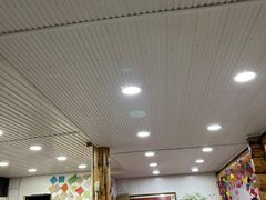 -泸沽肴(泸沽湖大洛水村农村信用社旁店)