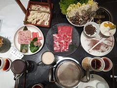 -红鼎豆捞·非遗鲍皇汤火锅(宝丰路店)