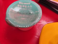 -BHC炸鸡(明洞总店)