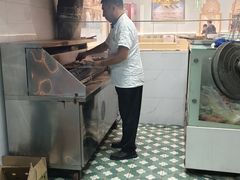 -马尔龙新疆饭店·清真(瑞景店)