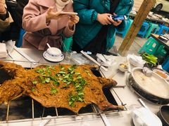 -去吃小龙虾·江湖菜·烧烤(南滨路店)