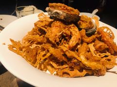 豪横避风塘海鲜拼盘-汤城小厨•粤菜•靓汤(苏州街店)