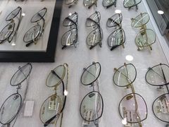 -回瑞眼镜·蔡司·依视路官方授权店(广益路万达店)
