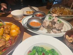 -纳鲁孜·新疆特色餐厅(上海悦荟广场店)